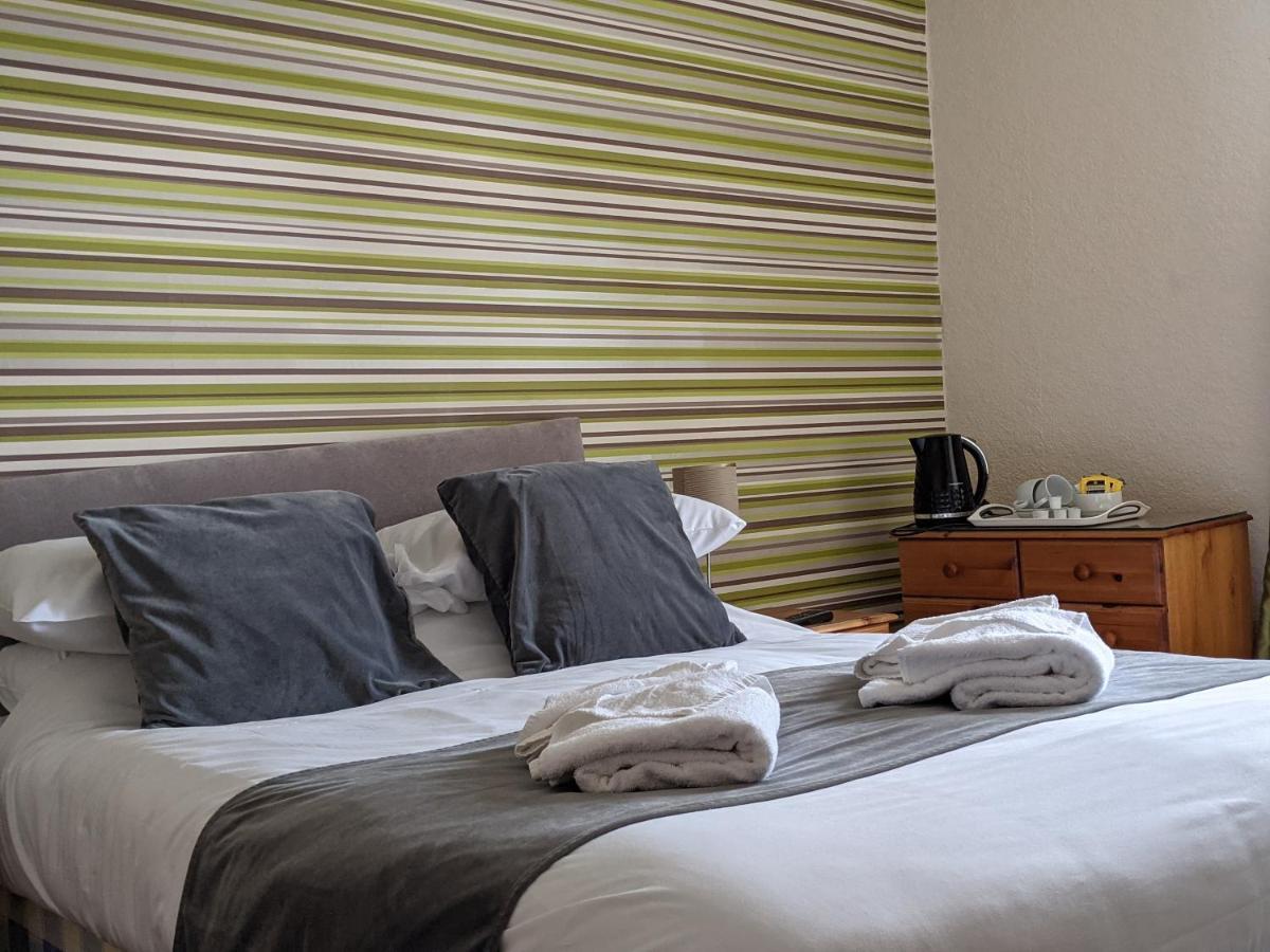 Crown Hotel Langholm 객실 사진
